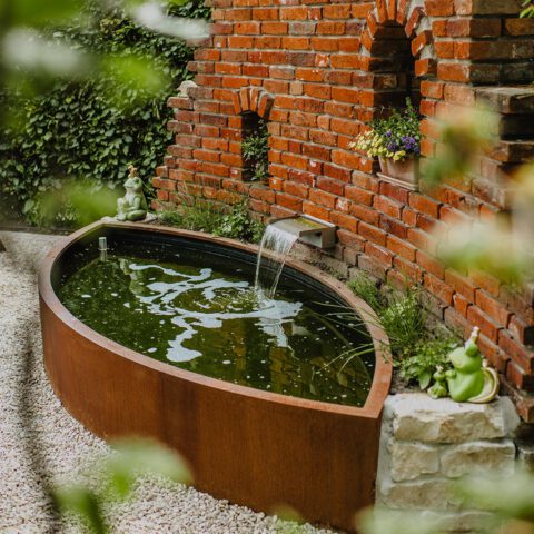 ML-GartenPlus_Galabau-Coesfeld_Referenzen-Garten-mit-Cortenstahlelementen-in-Coesfeld-Wasserelement