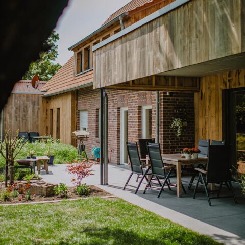 ML-GartenPlus_Galabau-Coesfeld_Referenzen_Hofgarten_Klinkerwege-Terrasse