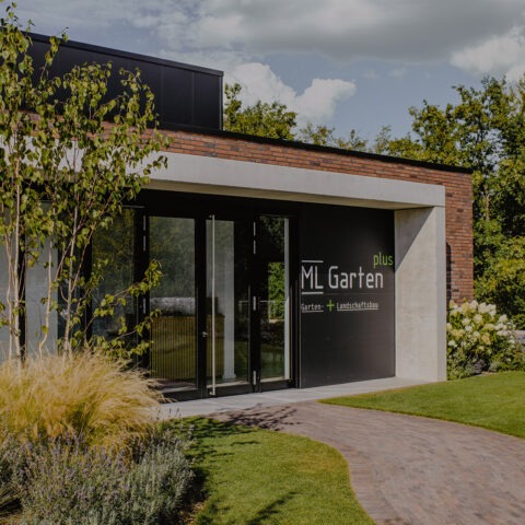 ML-GartenPlus_Galabau-Coesfeld_Ueber_Uns_Firmengebaeude-Eingang