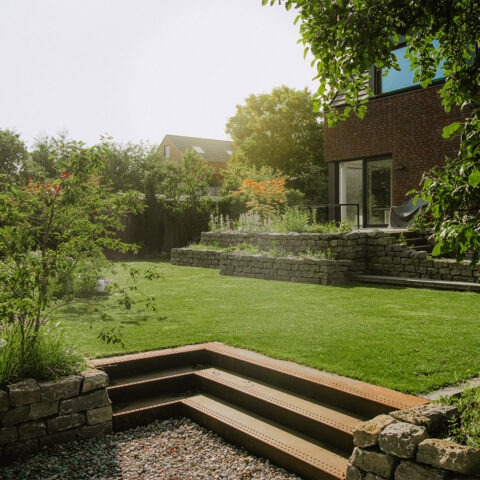 ML-GartenPlus_Galabau-Coesfeld_Referenzen_Hanggarten_Pool_Coesfeld_Treppe