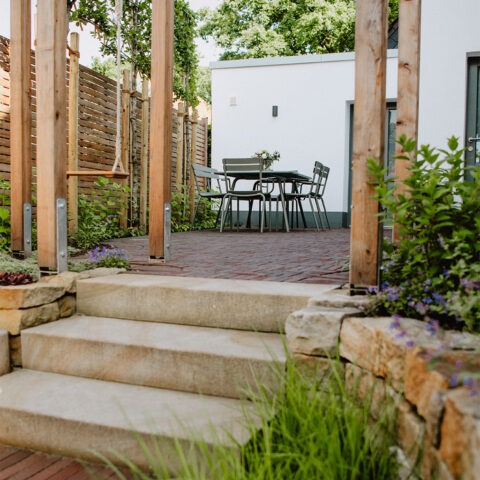 ML-GartenPlus_Galabau-Coesfeld_Referenzen_Mini-Garten_Coesfeld_Pergola_Sichtschutz