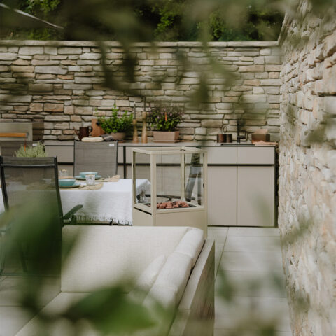 ML-GartenPlus_Galabau-Coesfeld_Referenzen_Pool-Garten_Lette_Outdoorkueche