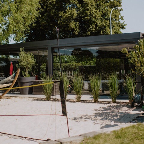 ML-GartenPlus_Galabau-Coesfeld_Referenzen_Wellnessgarten_MD-Future_Volleyballfeld