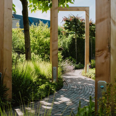 ML+_Referenzen-Naturnaher-Wandelgarten-2026-Quadrat-002