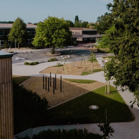 ML+_Referenzen-schulhof-velen-2026-quadrat-002